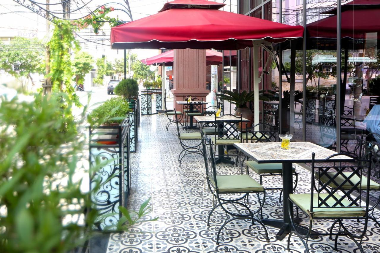 Ngoc Lan Hotel Danang Exterior photo